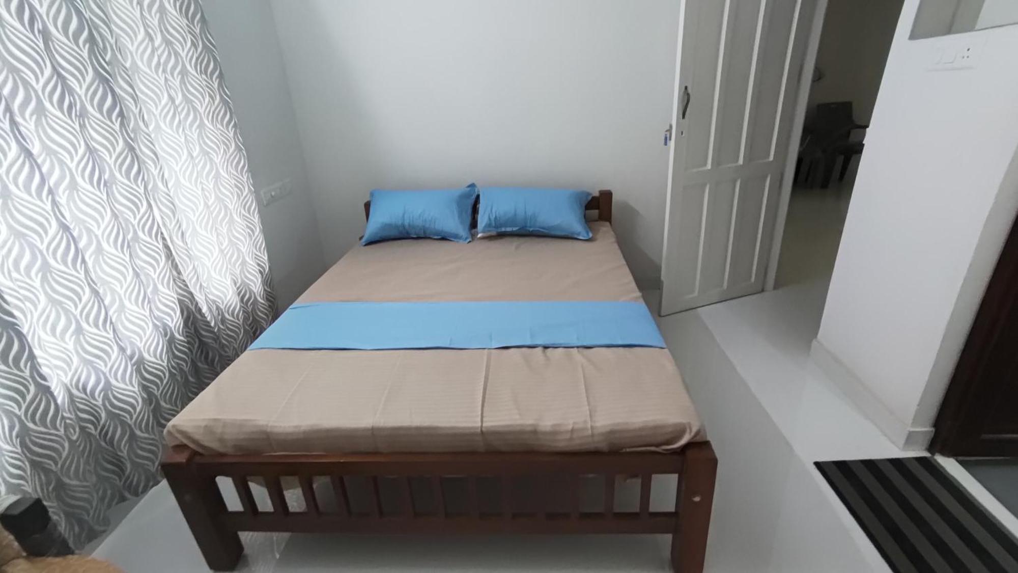 Sivasarass Rooms Thiruvananthapuram Bagian luar foto